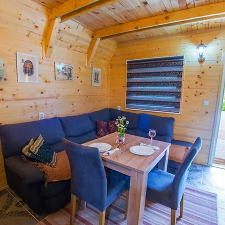 Pyramid Energy House Villa Visoko Exterior photo