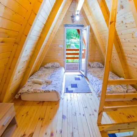 Pyramid Energy House Villa Visoko Exterior photo